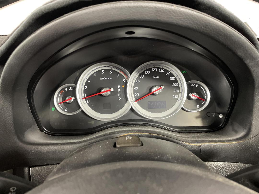 Photo '21' of Subaru Legacy