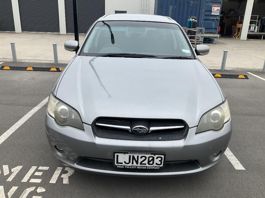 Photo '4' of Subaru Legacy Photo '4' of Subaru Legacy