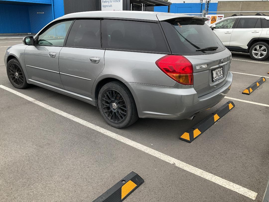 Photo '6' of Subaru Legacy Photo '6' of Subaru Legacy