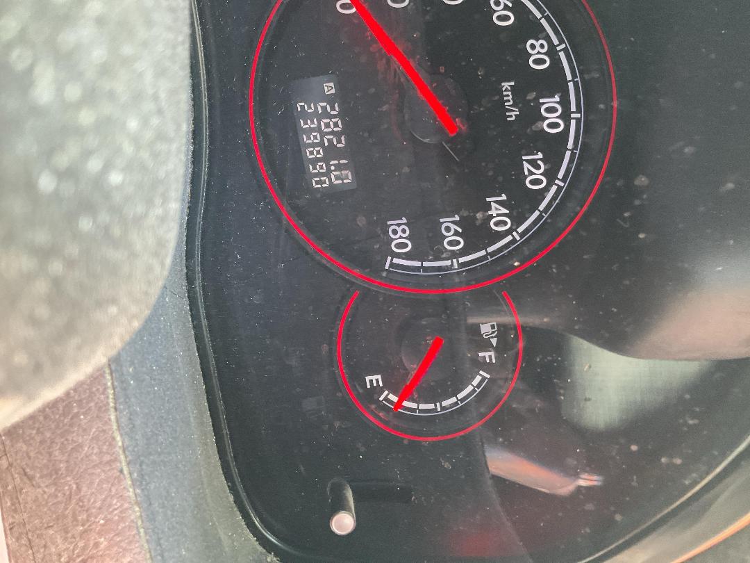 Photo '21' of Subaru Legacy