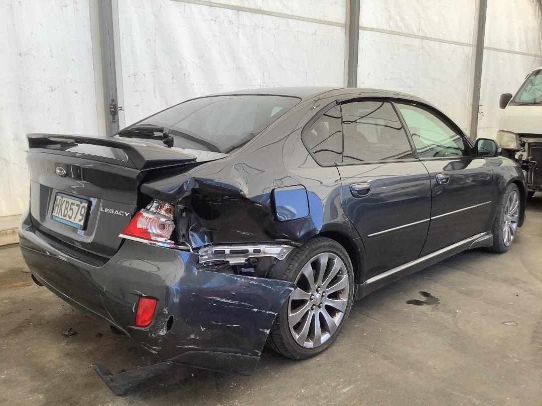 Photo '3' of Subaru Legacy