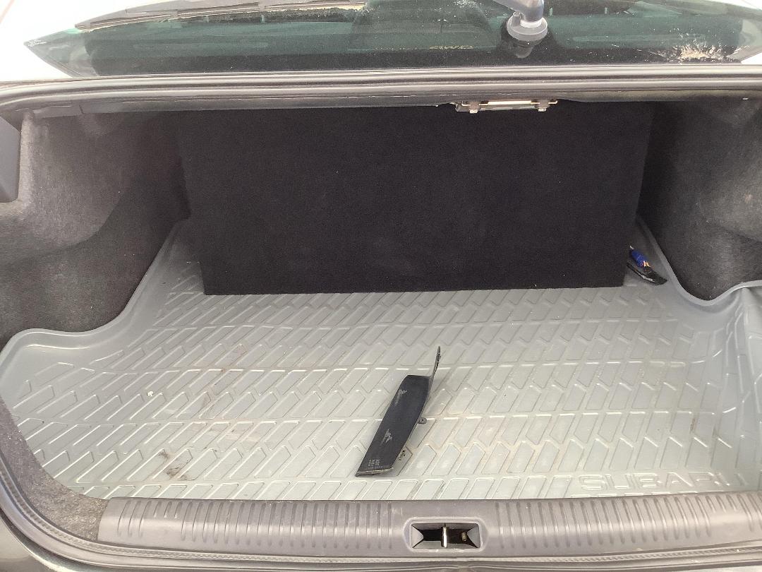 Photo '6' of Subaru Legacy