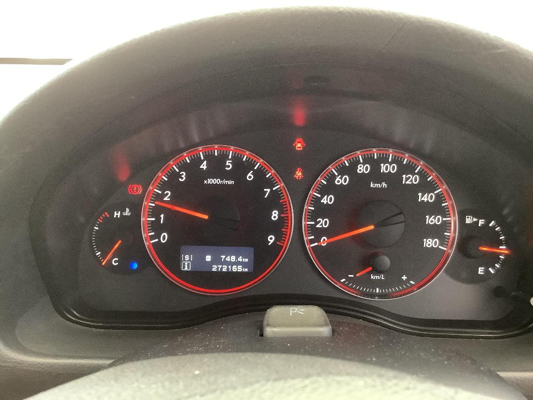 Photo '13' of Subaru Legacy