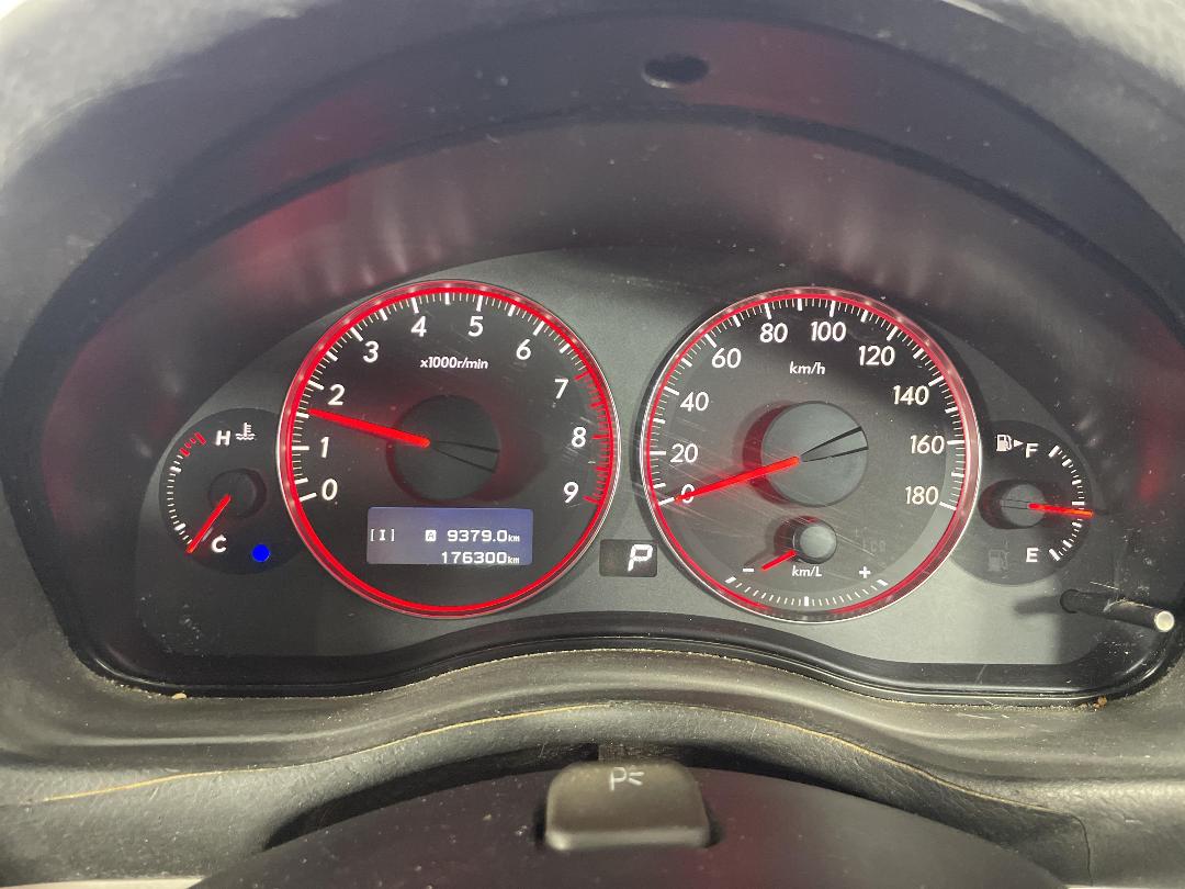 Photo '21' of Subaru Legacy