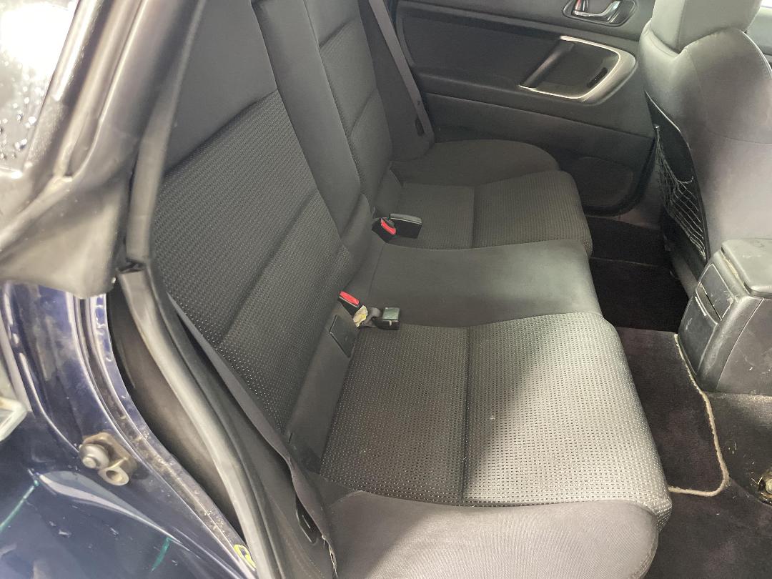 Photo '20' of Subaru Legacy