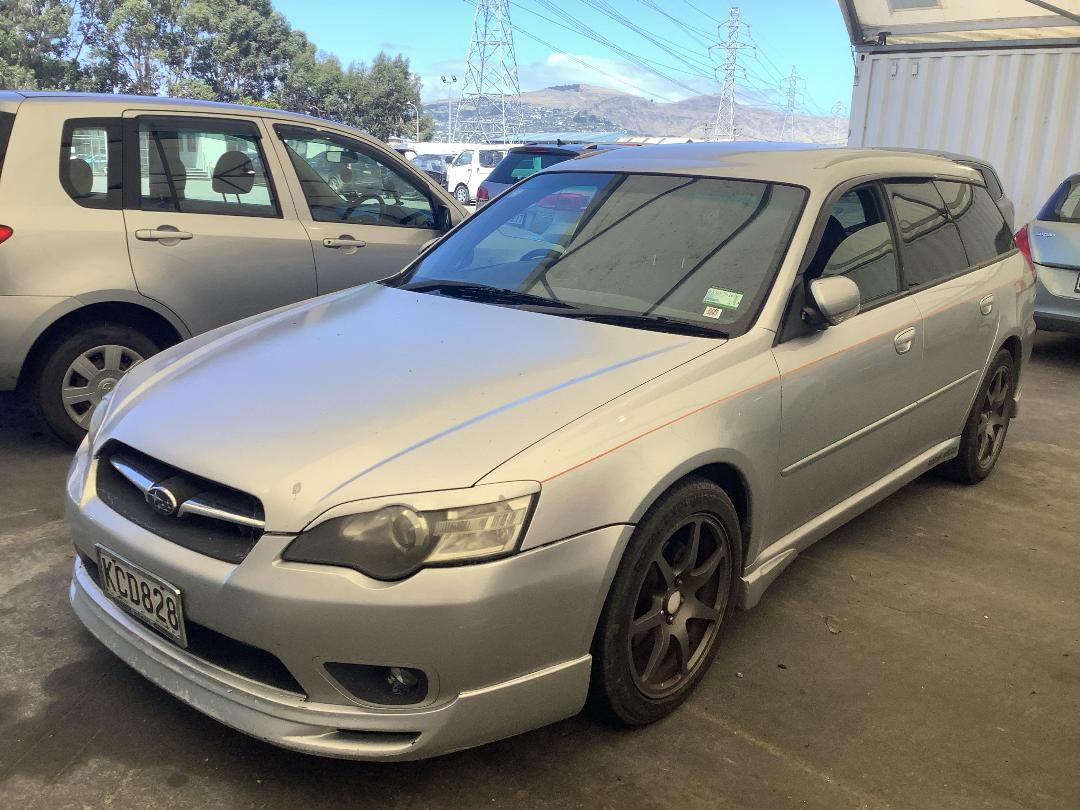 Photo '2' of Subaru Legacy Photo '2' of Subaru Legacy