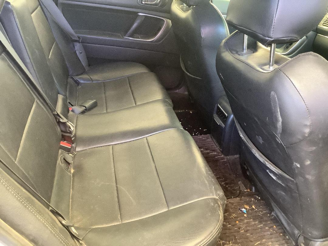 Photo '10' of Subaru Legacy Photo '10' of Subaru Legacy