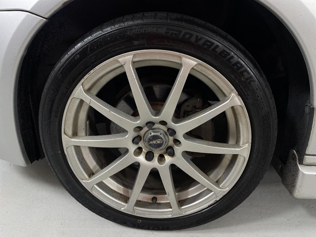 Photo '10' of Subaru Legacy