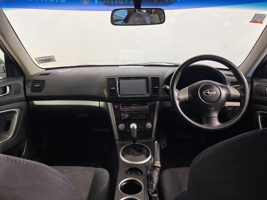 Photo '17' of Subaru Legacy