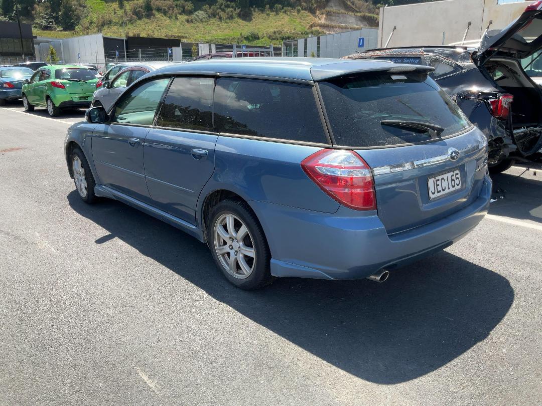 Photo '5' of Subaru Legacy