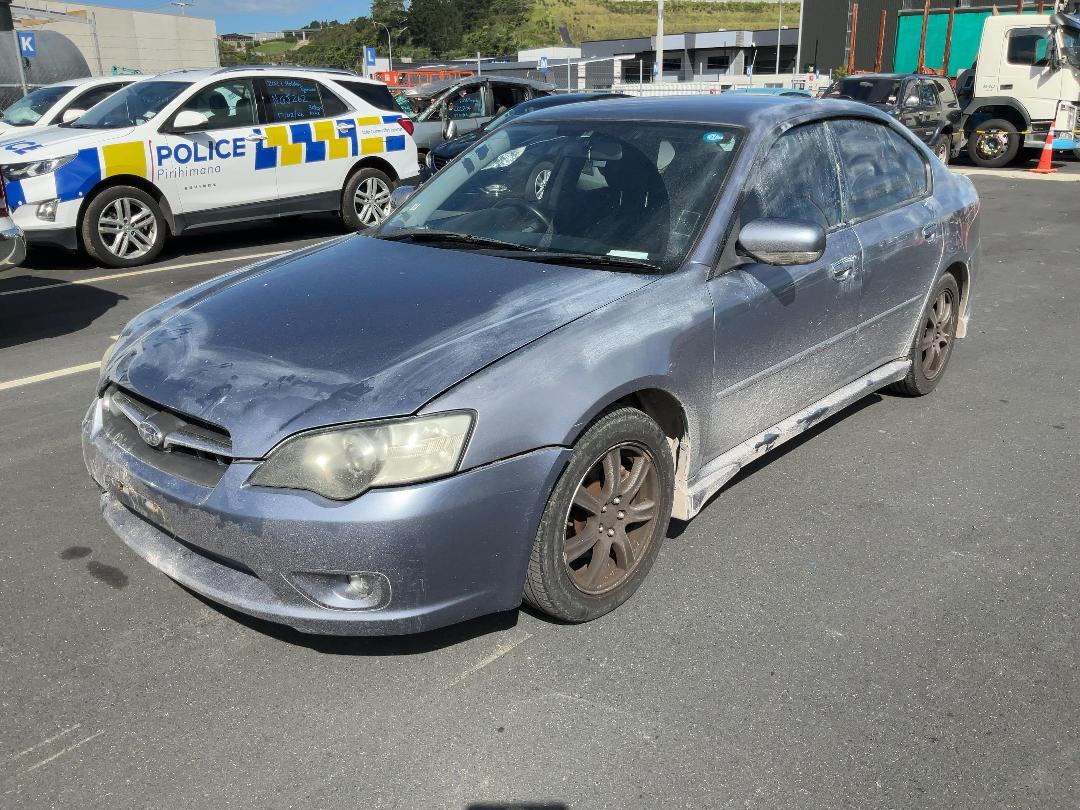 Photo '3' of Subaru Legacy