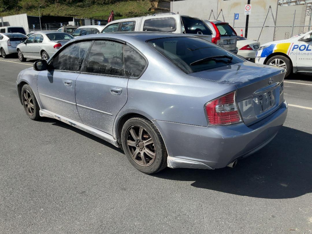 Photo '5' of Subaru Legacy