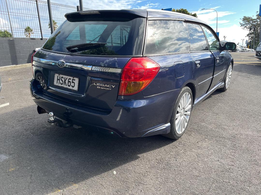Photo '5' of Subaru Legacy
