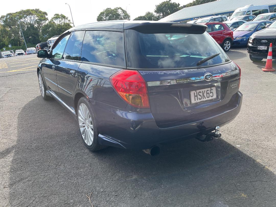 Photo '6' of Subaru Legacy