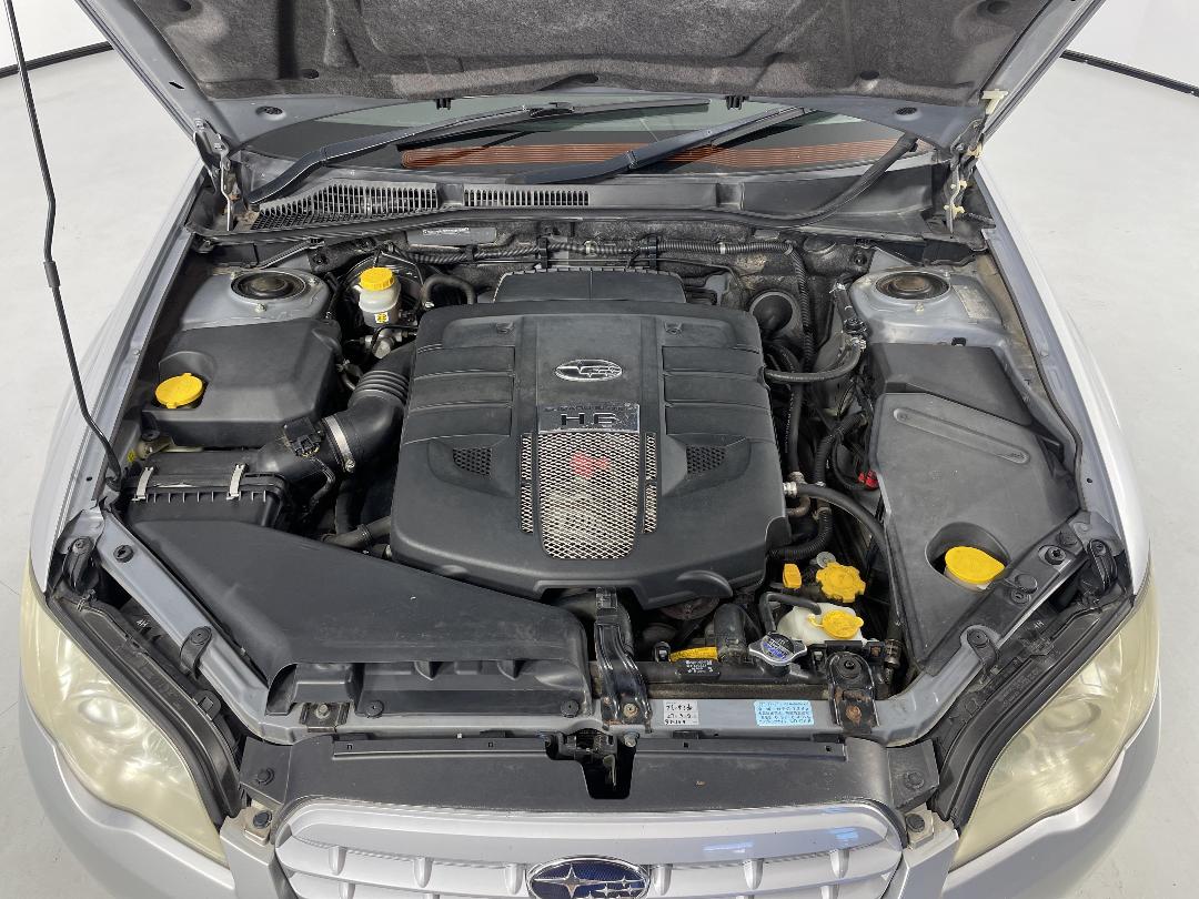 Photo '13' of Subaru Legacy Photo '13' of Subaru Legacy