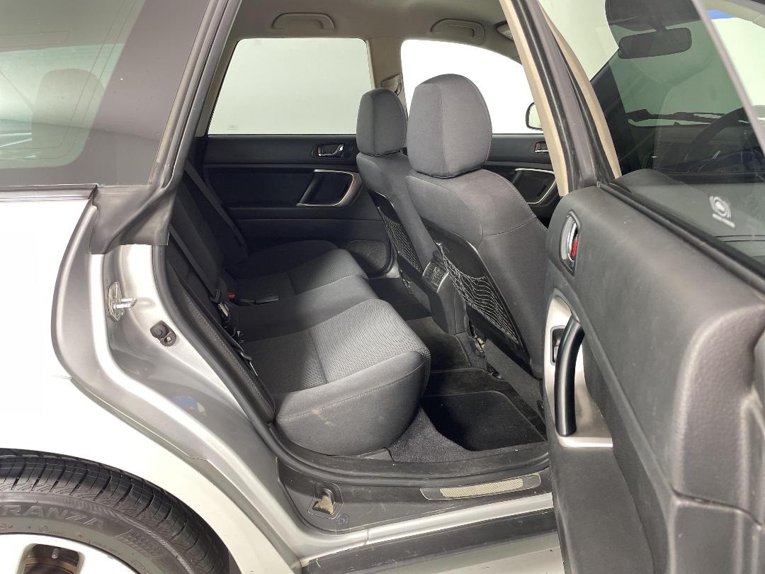 Photo '20' of Subaru Legacy Photo '20' of Subaru Legacy