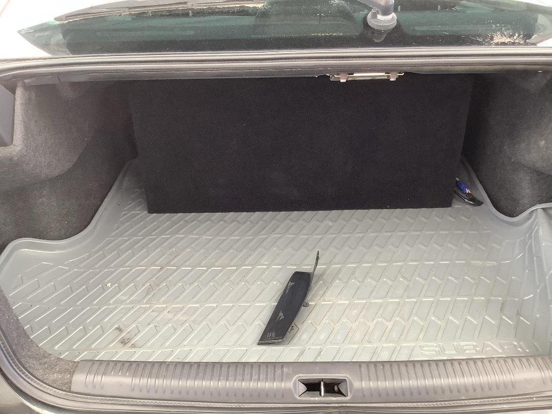 Photo '6' of Subaru Legacy