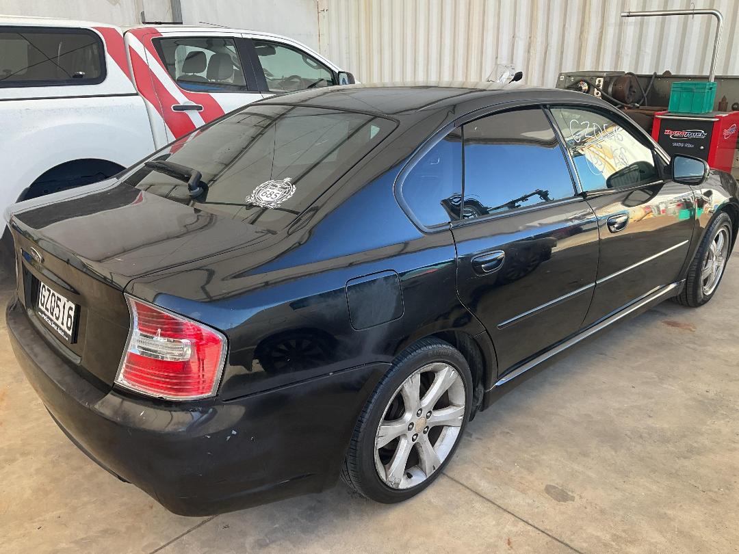 Photo '5' of Subaru Legacy