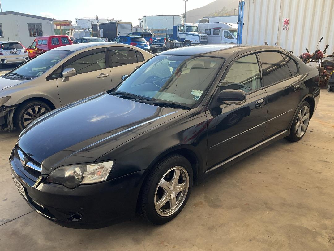 Photo '2' of Subaru Legacy