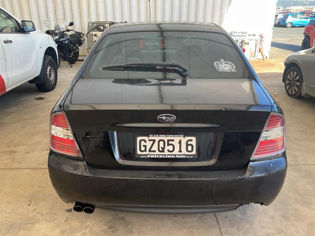 Photo '4' of Subaru Legacy