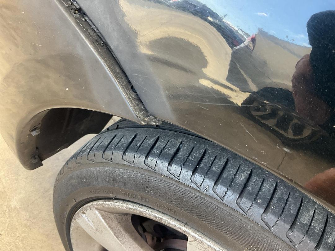 Photo '21' of Subaru Legacy