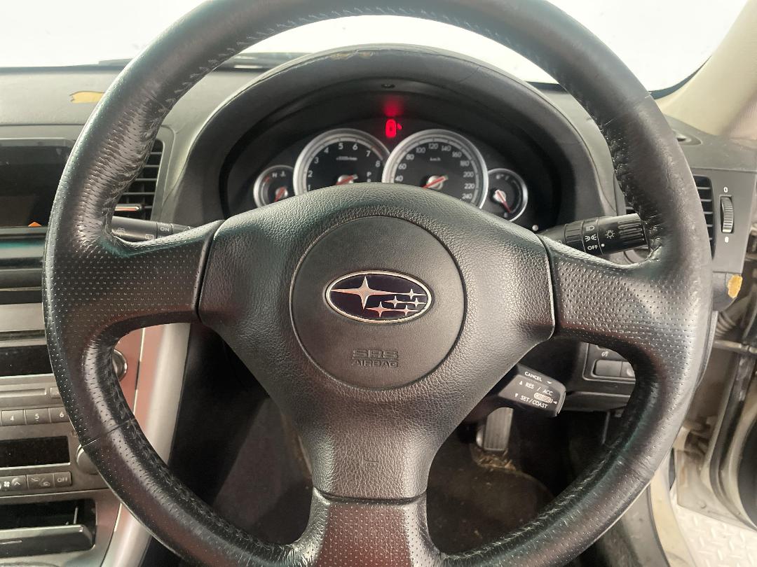 Photo '23' of Subaru Legacy R