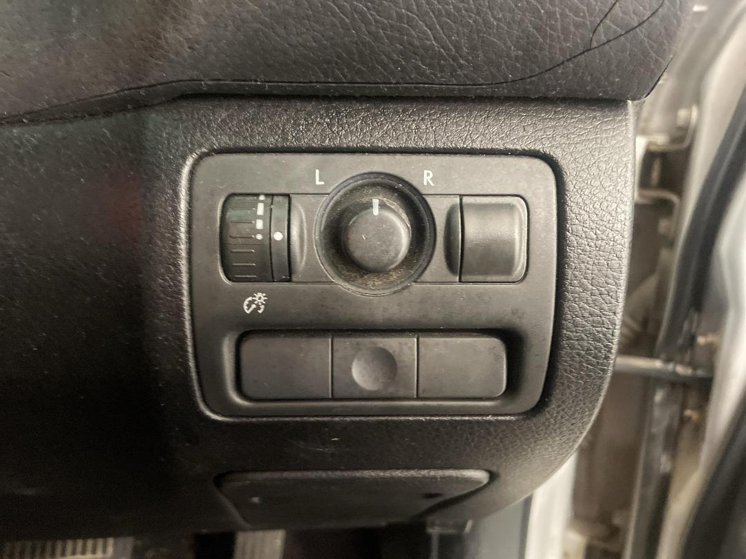 Photo '22' of Subaru Legacy R