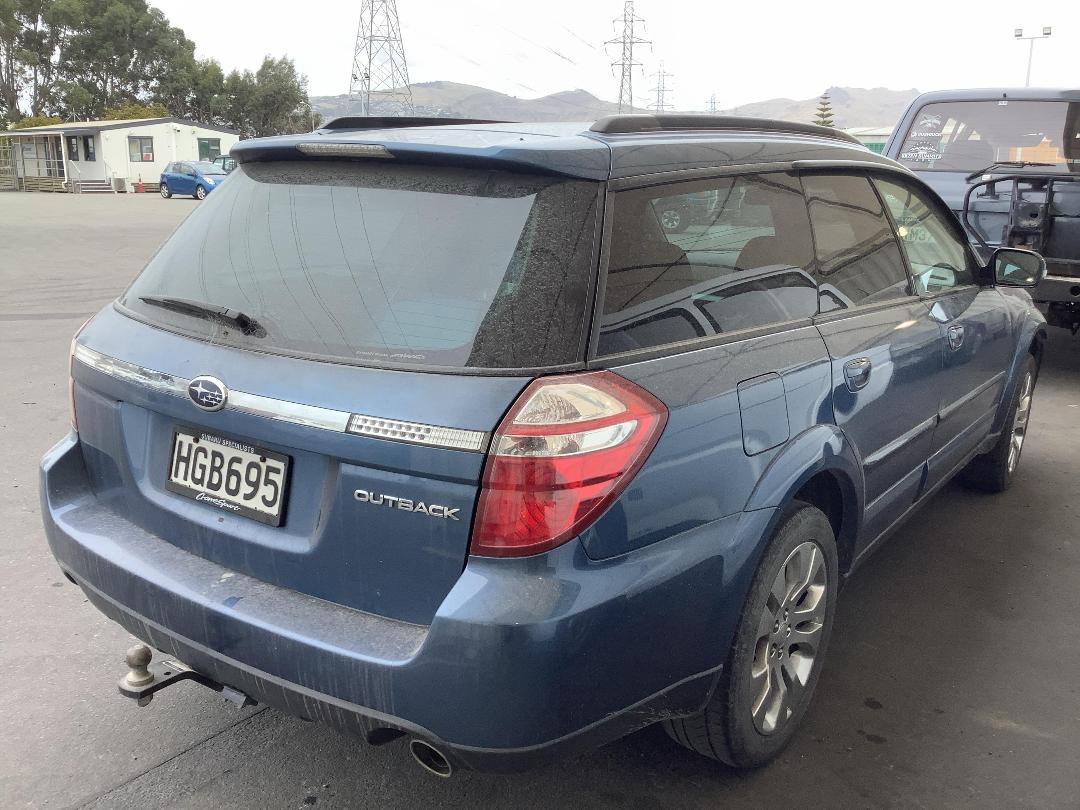 Photo '4' of Subaru Outback