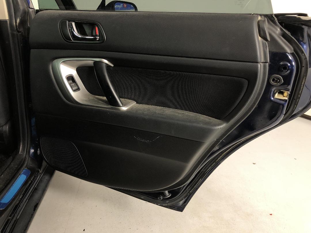 Photo '19' of Subaru Outback