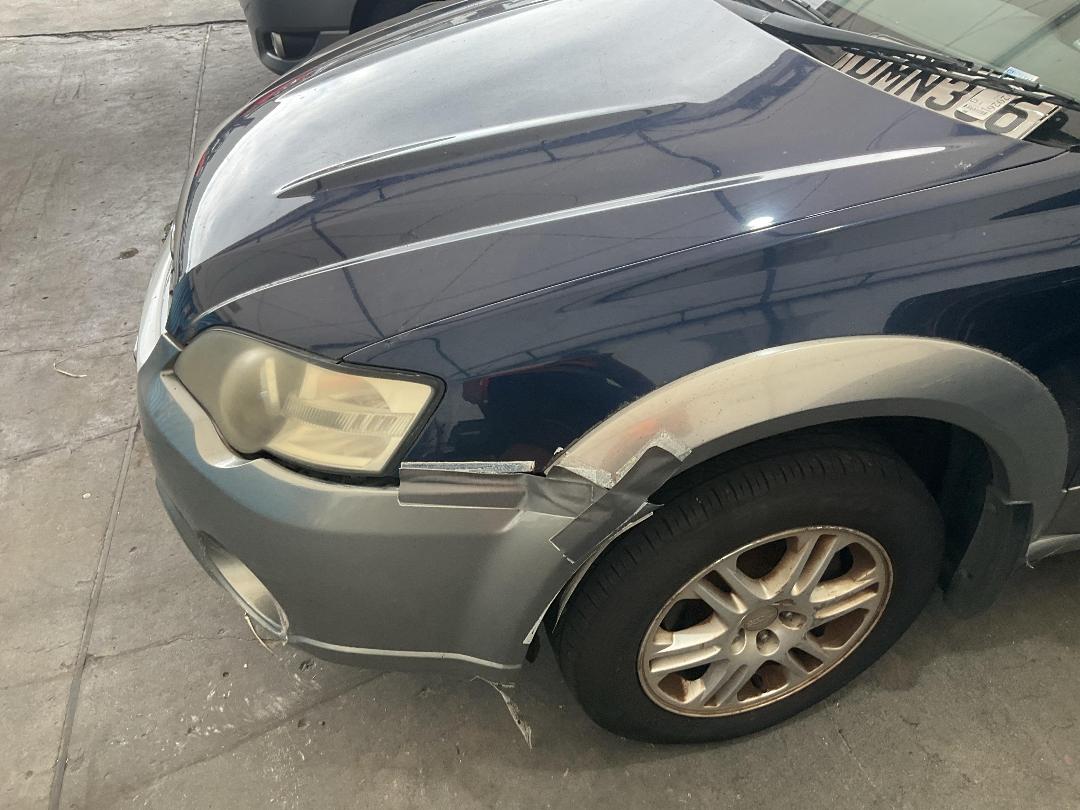 Photo '7' of Subaru Outback I