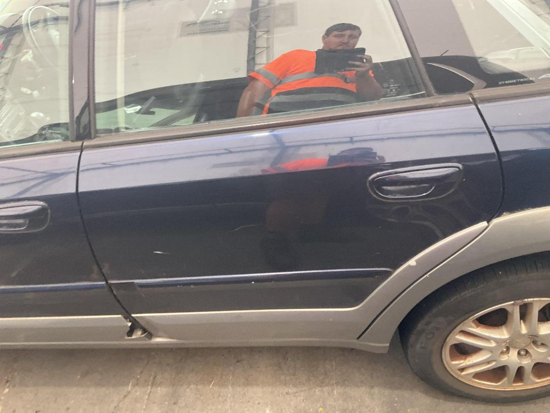 Photo '10' of Subaru Outback I