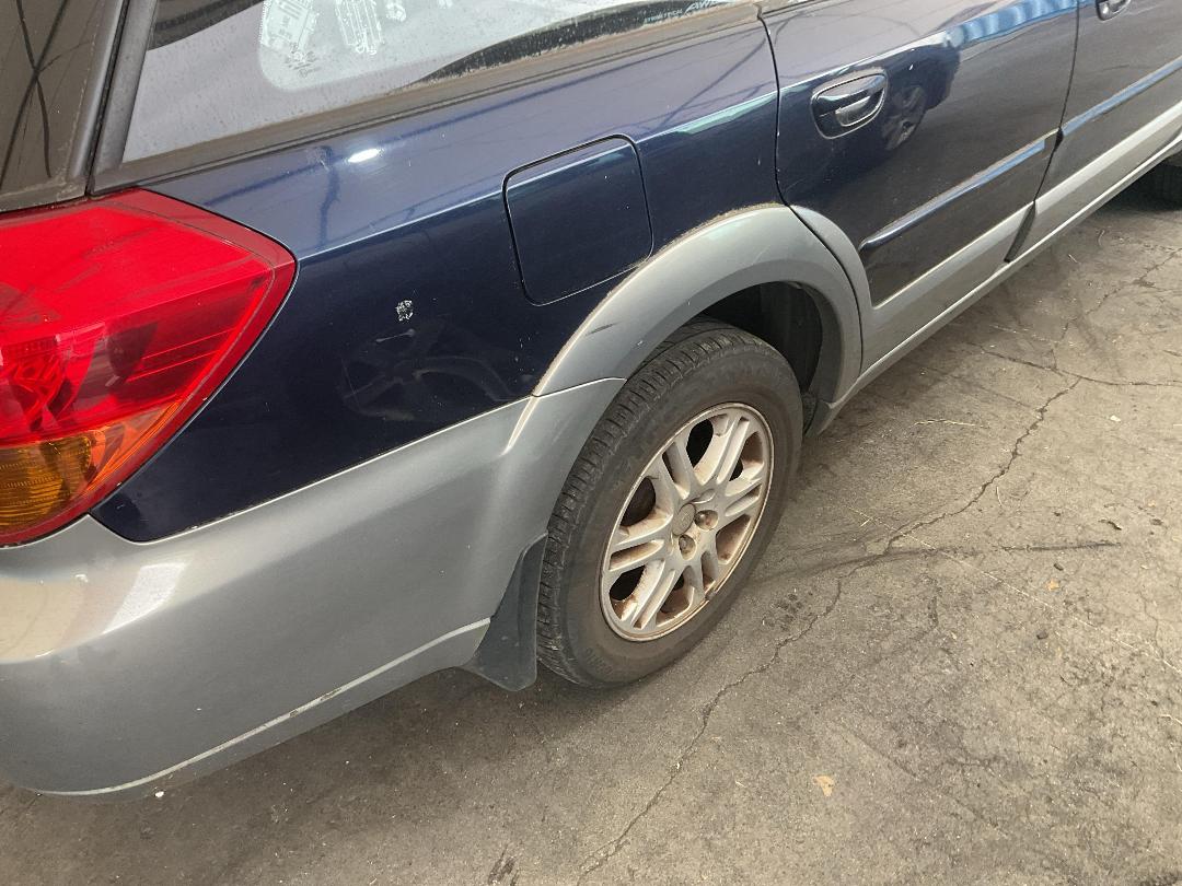 Photo '16' of Subaru Outback I