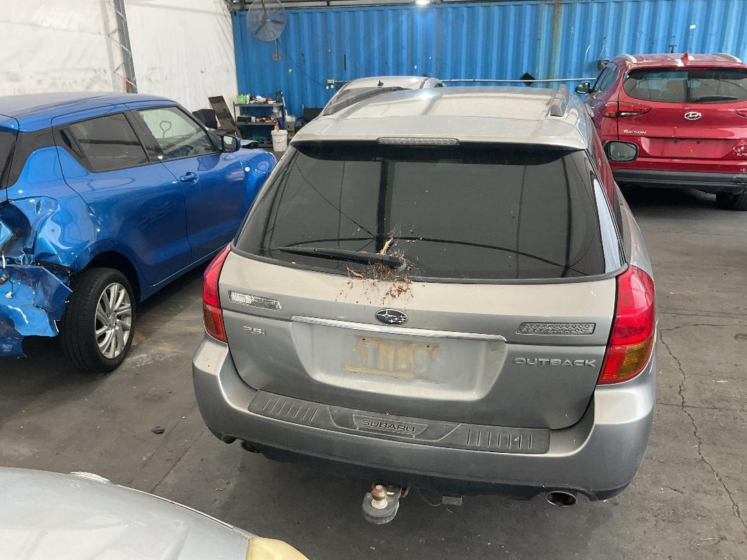 Photo '12' of Subaru Outback