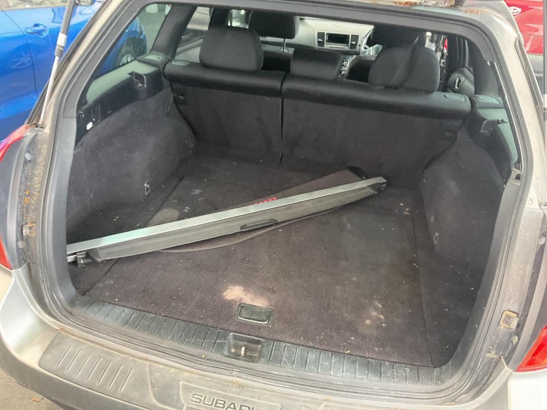 Photo '23' of Subaru Outback