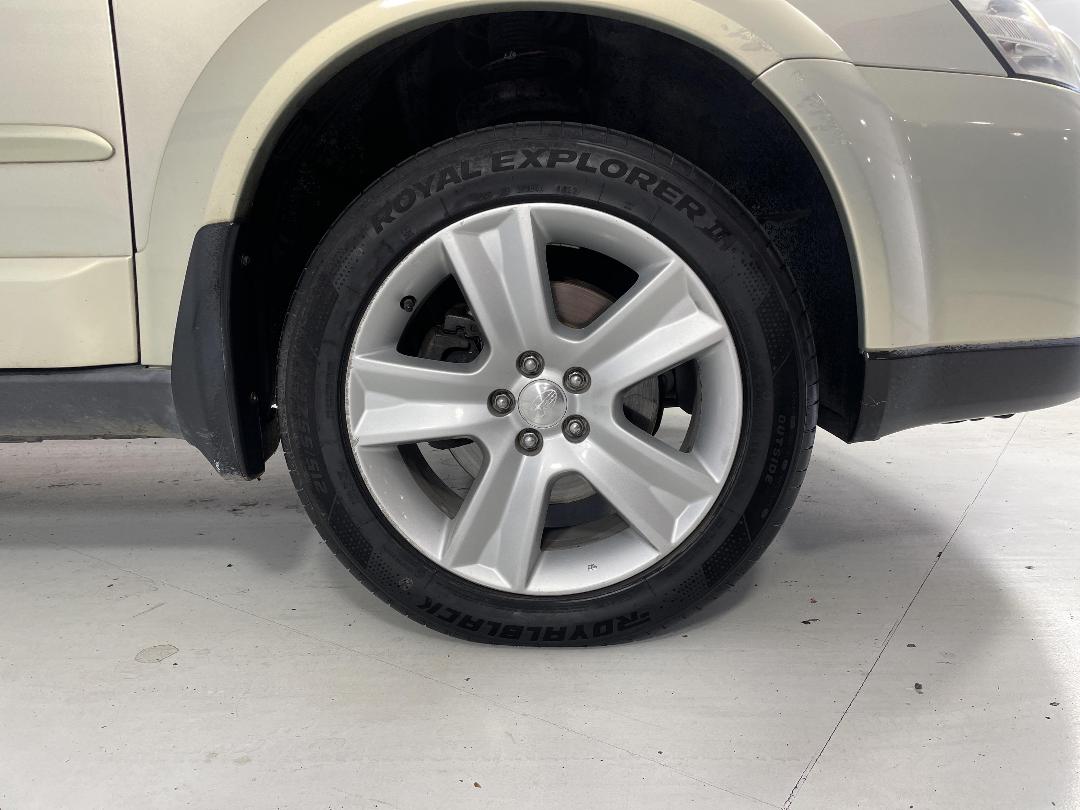 Photo '9' of Subaru Outback