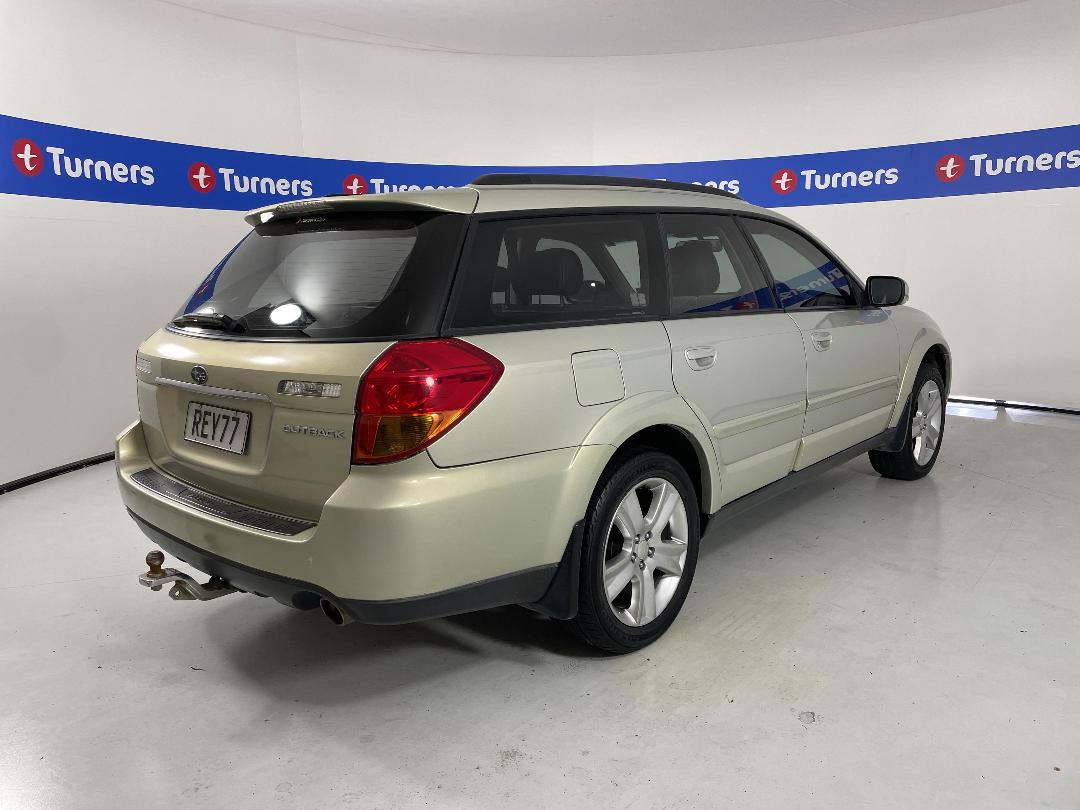 Photo '7' of Subaru Outback