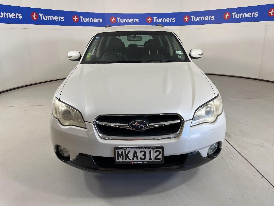 Photo '2' of Subaru Outback