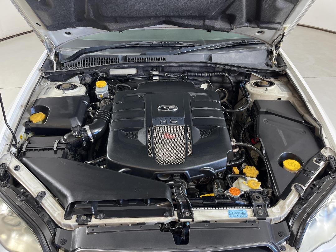 Photo '13' of Subaru Outback