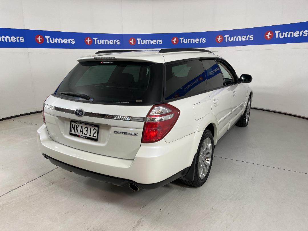 Photo '7' of Subaru Outback