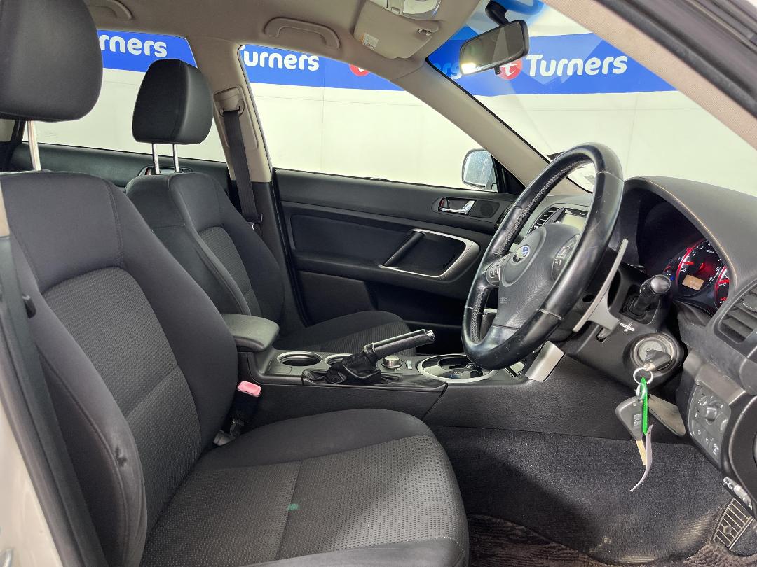 Photo '16' of Subaru Outback