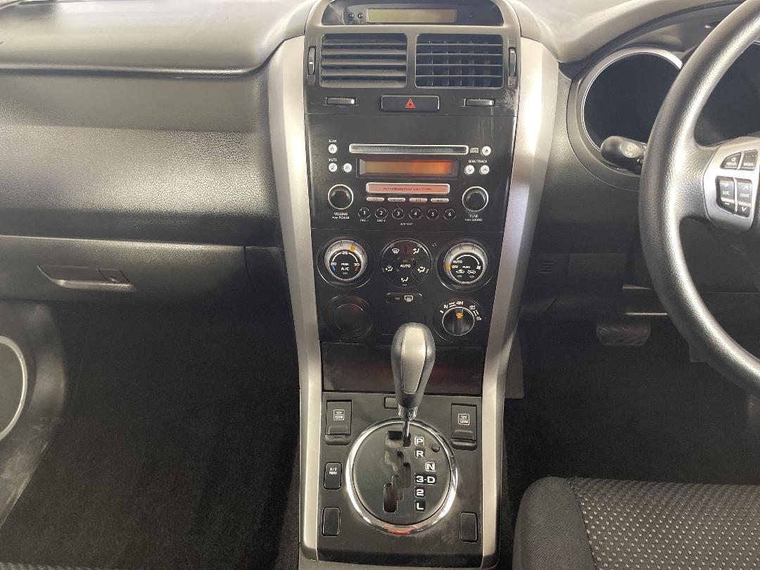 Photo '18' of Suzuki Grand Vitara