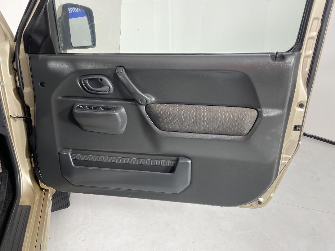 Photo '15' of Suzuki Jimny