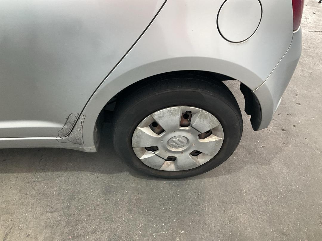 Photo '9' of Suzuki Swift