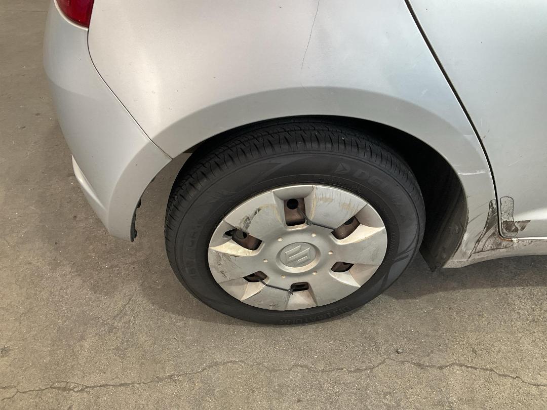 Photo '14' of Suzuki Swift