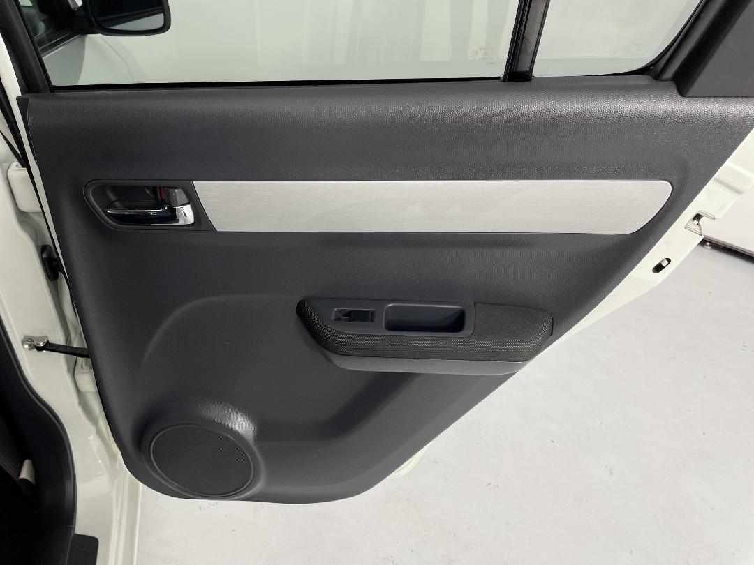 Photo '19' of Suzuki Swift