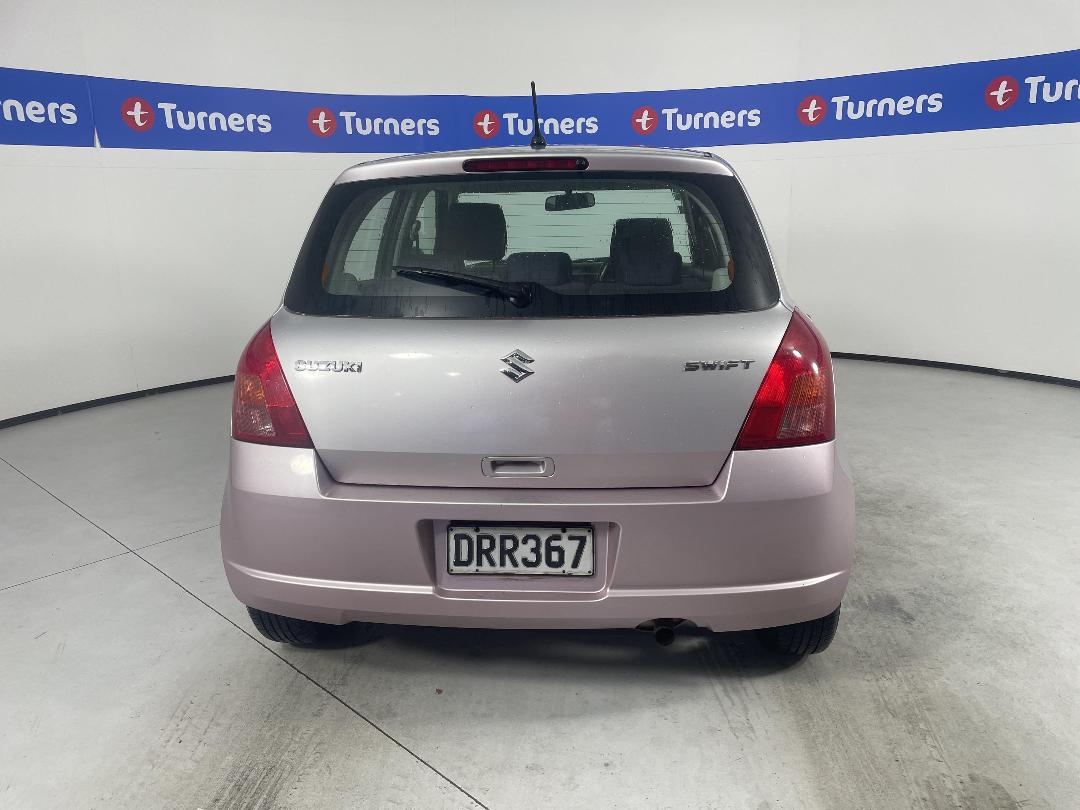 Photo '6' of Suzuki Swift