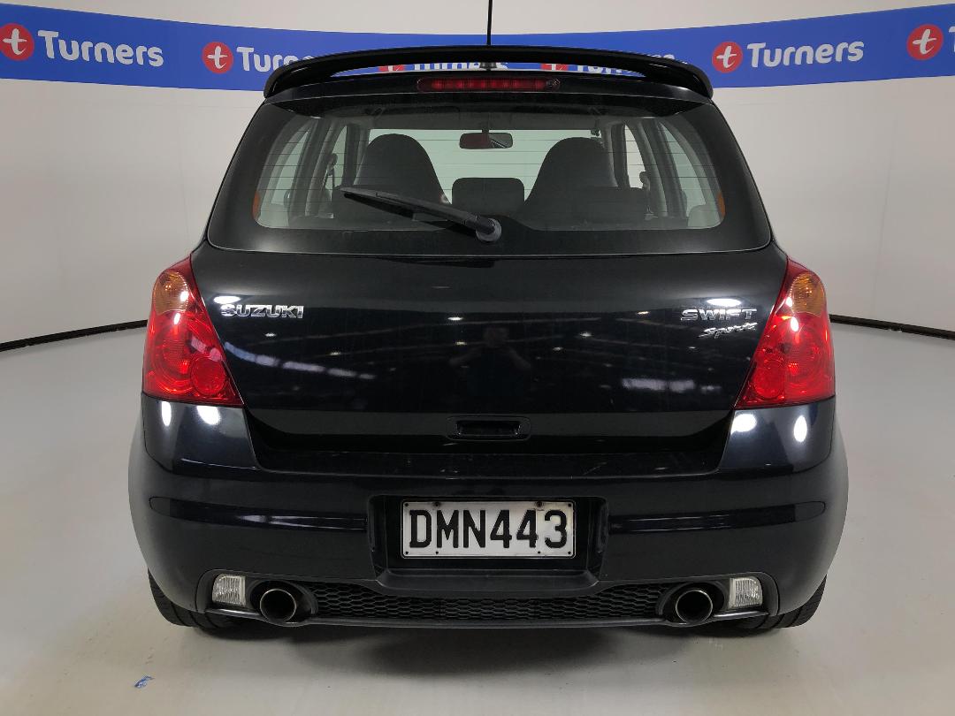 Photo '6' of Suzuki Swift