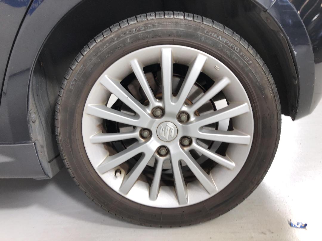 Photo '11' of Suzuki Swift