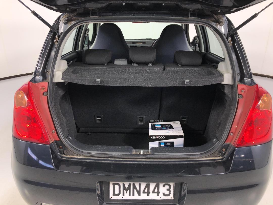 Photo '14' of Suzuki Swift