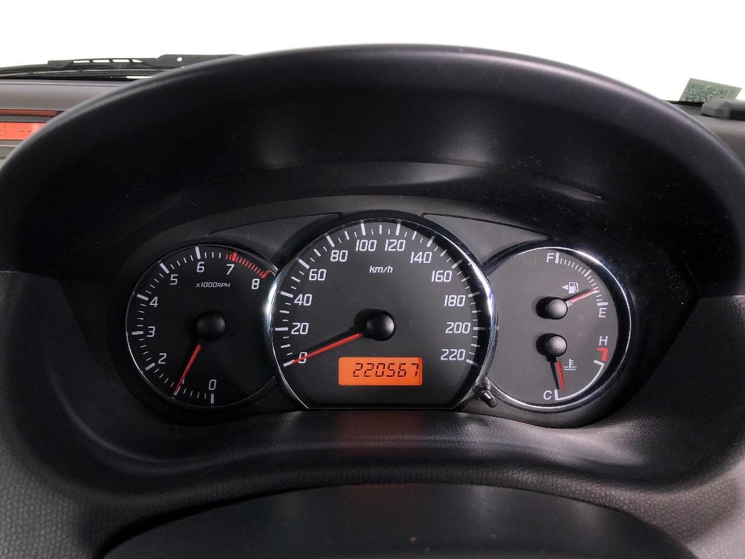 Photo '21' of Suzuki Swift